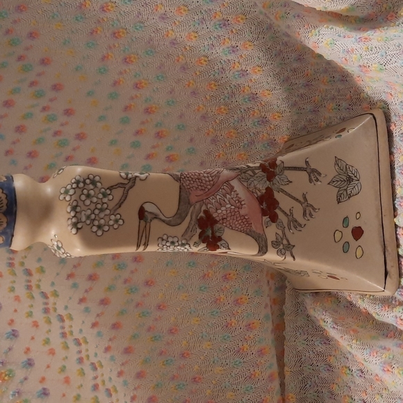 Beautiful hand painted candle holder great accent piece Chinese porcelain - Picture 3 of 6